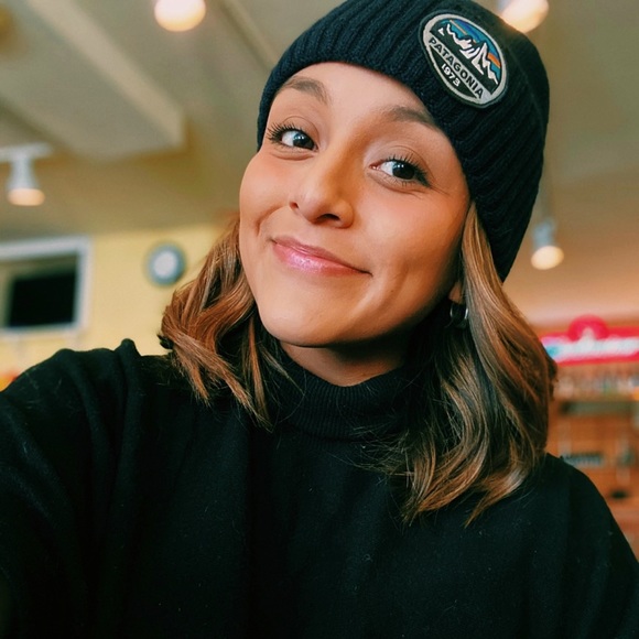 Meet your Posher, Michelle - Picture 1 of 2